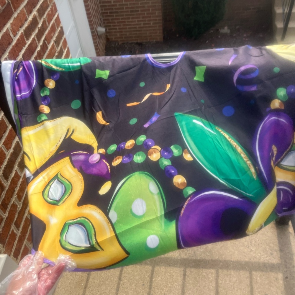 Mardi Gras Christmas Tree Skirt - Picture 12 of 16